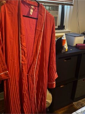 Satin Long Robe with Contrast Piping